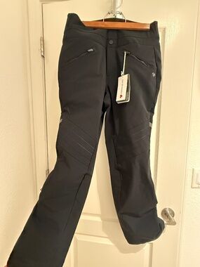 Women’s Size 6 Obermeyer Chateau Ski Pants